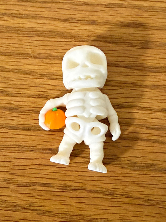 3d Printed Skelton Holding a Pumpkin